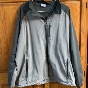 Men’s Columbia light weight jacket